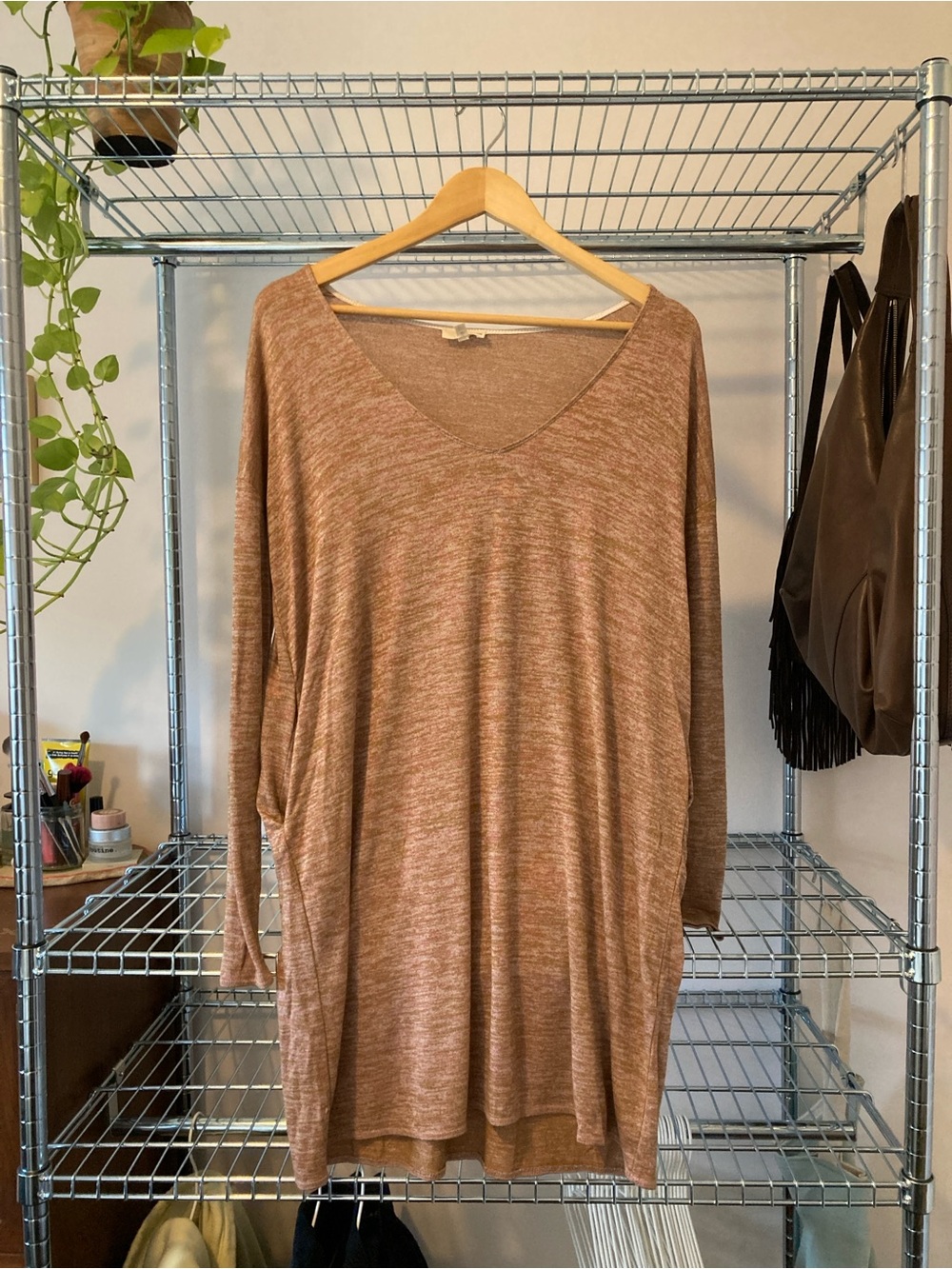 Aritzia Wilfred Heathered Tan V-Neck Long Sleeve Tunic Dress